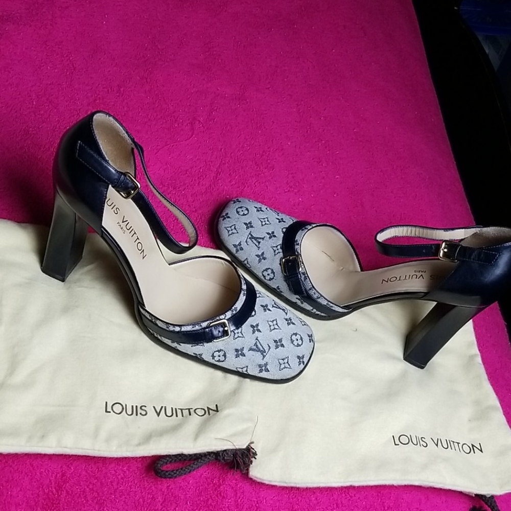 Louis Vuitton Pumps - Picture 7 of 14